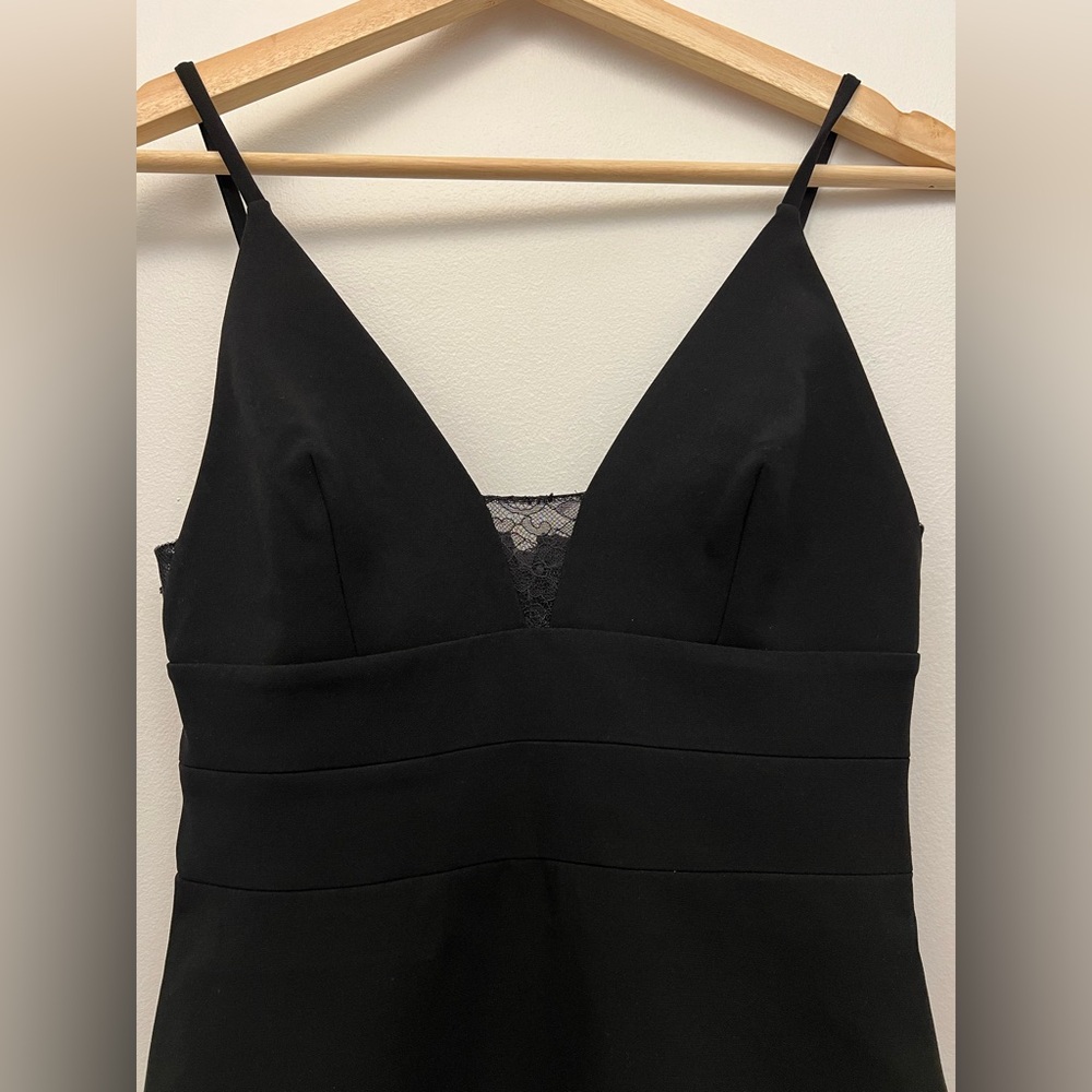 Alice + Olivia LACE INSET BLACK SHEATH DRESS